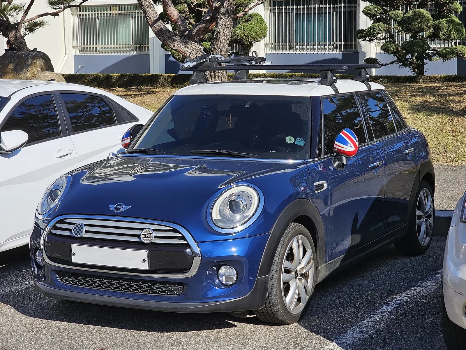 MINI Cooper F55 / F56